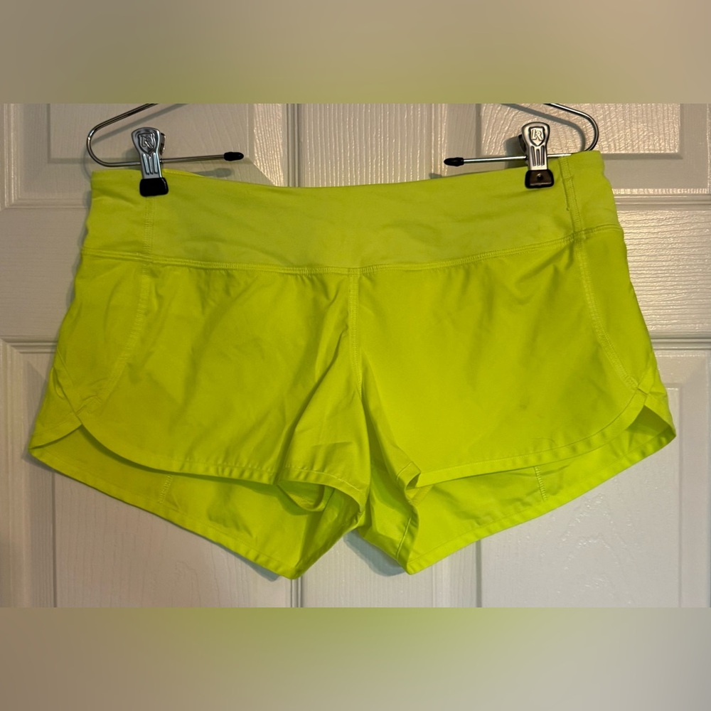 Vintage Lululemon Speed Shorts in Color ‘Ray’, Size 8 - Picture 2 of 8